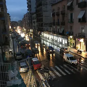 Na Tazzulel E Cafe Nápoles