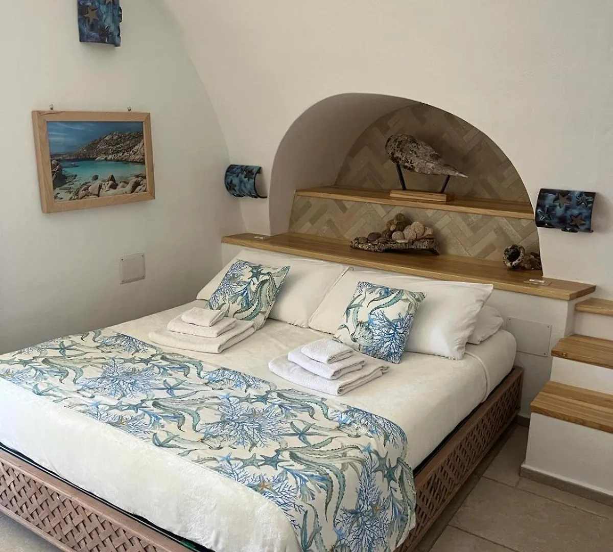 Hotel Stanza privata con giardino La Maddalena  Affittacamere